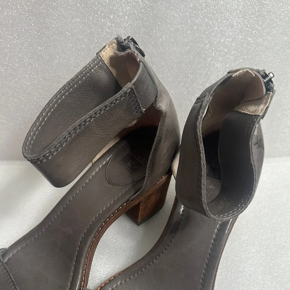 Frye brielle Elegant Gray Leather Women's Sandals size 10 comfortable